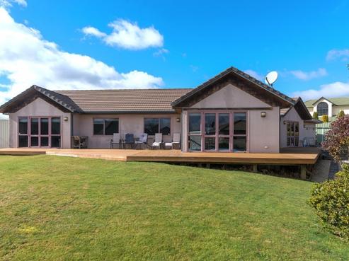 37 Stanley Drive, Lynmore