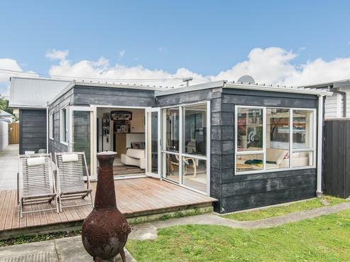 24 Monro Street, Seatoun