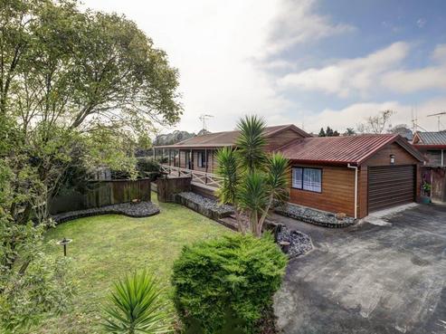 3 Essendon Court, Glenview