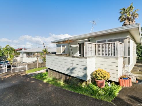 1221 Whangaparaoa Road, Gulf Harbour