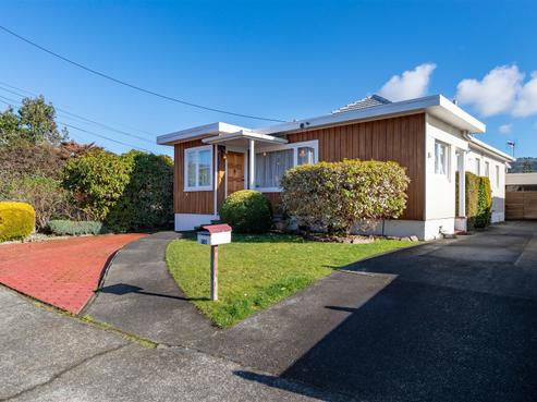 10 Dyer Street, Epuni