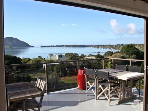 11 Harbour View Road, Pukenui