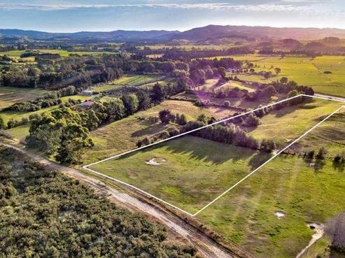 3321 State Highway 1, Waipu