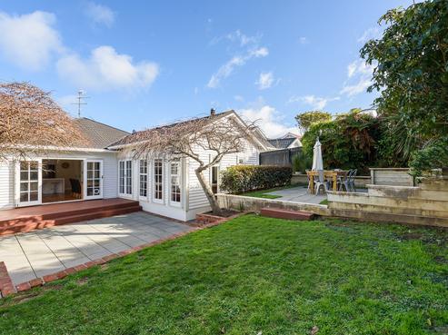 20 Reading Street, Karori