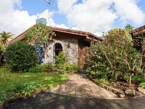 11 Fiesta Grove, Raumati Beach