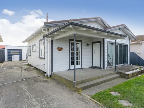 108 Allerton Street, Saint Leonards
