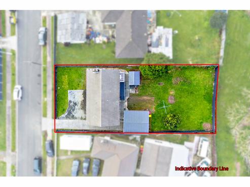 24 Williams Crescent, Otara