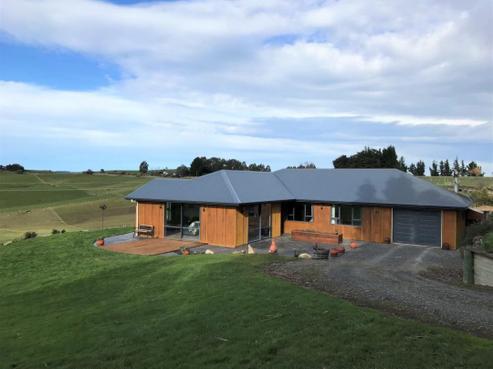 254 Crichton Road, Milton