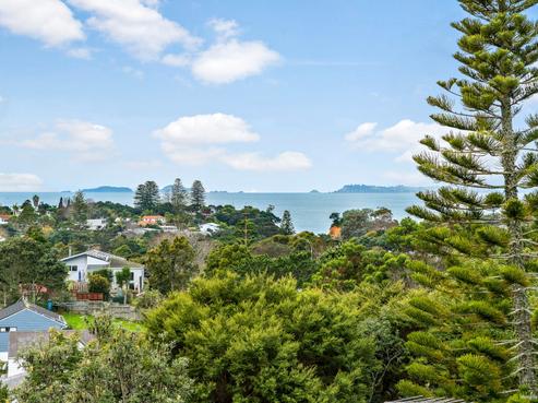 19 Dunraven Place, Torbay