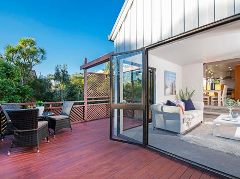 25 Copperfield Terrace, Mellons Bay