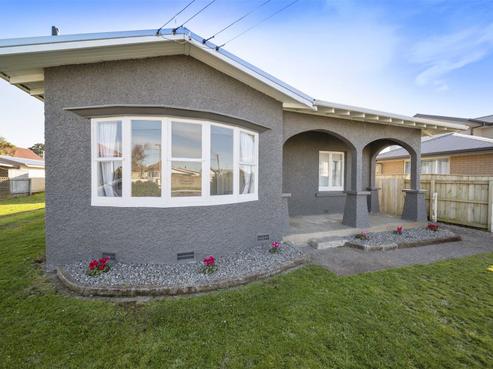 13 Caledonia Street, Hawera