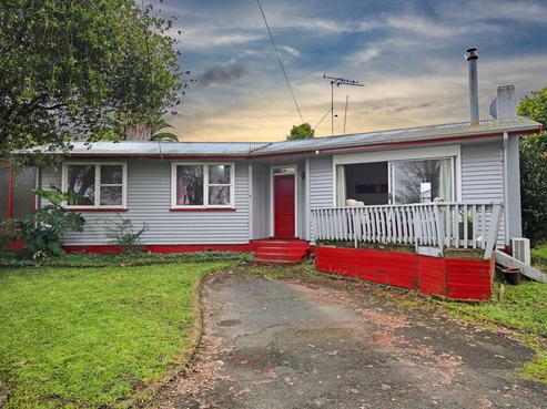 8 Manapouri Place, Glenview