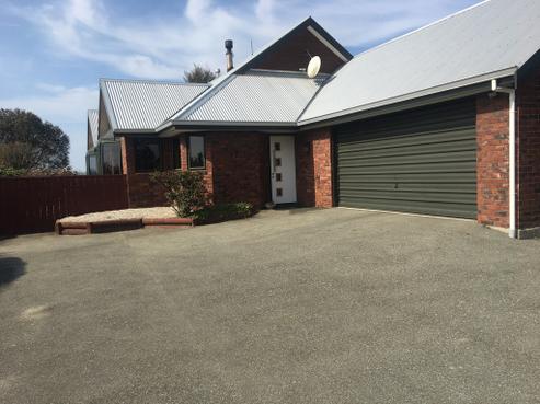 85 Baker Street, Balclutha