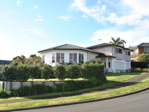 13 Palm Grove Drive, Western Heights