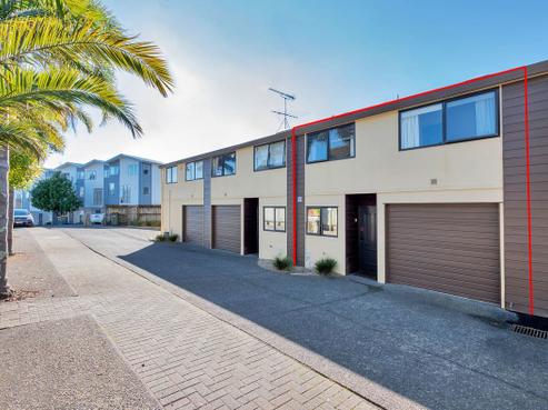 3/35 Fields Parade, Oteha