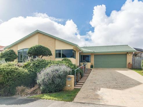 131 Milne Drive, Paraparaumu