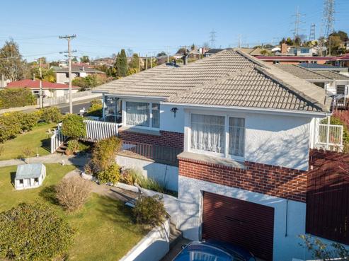 105 Centennial Avenue, Helensburgh