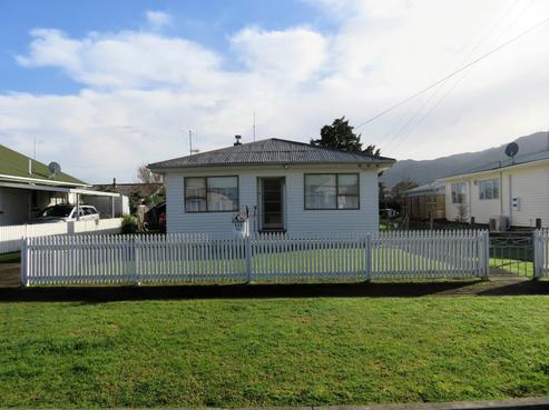 111 Fenton Street, Thames