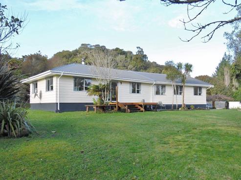 86 Pine Tree Road, Kaniere