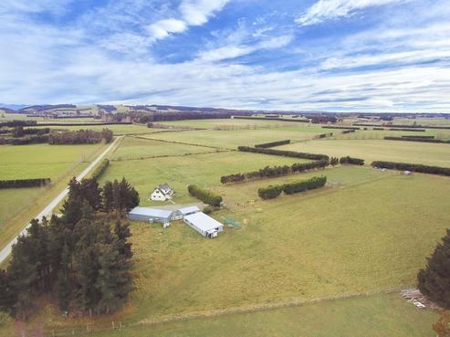 84 Reids Road, Cust