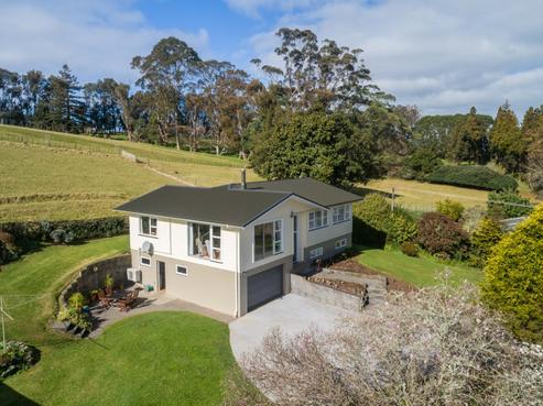100 Newton Road, Maungatapere