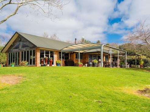 115 Tatton Road, Maungatapere