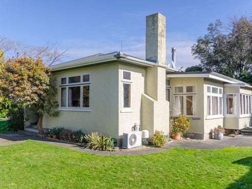 699 Paierau Road, Opaki