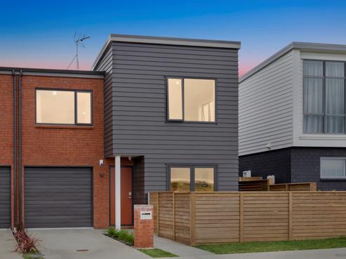 27 Andrew Jack Road, Silverdale