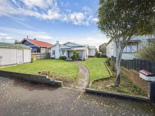 41 Victoria Street, Hawera