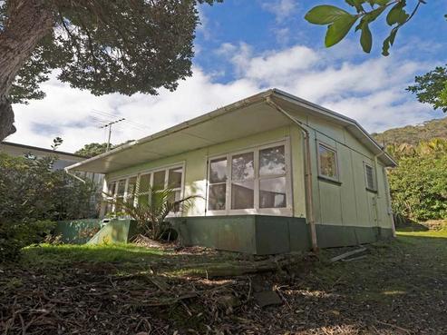 11 Domain Crescent, Muriwai