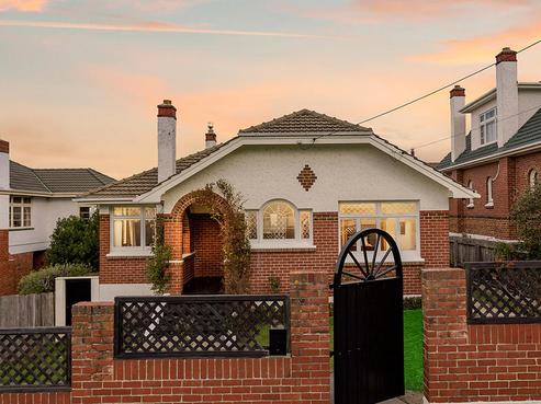 9 Ross Street, Roslyn