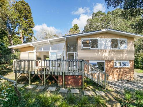 14 Daffodil Street, Titirangi