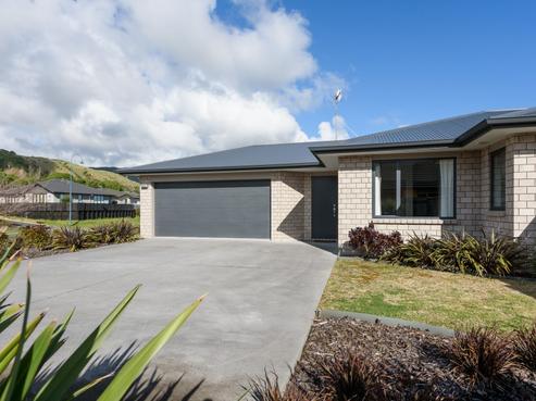 56 Waterstone Avenue, Paraparaumu