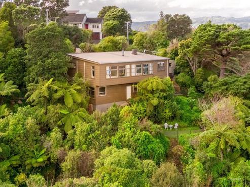 94 Pomare Road, Tirohanga