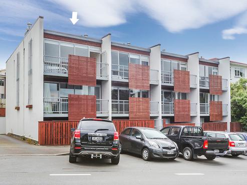 4/142 Onslow Road, Khandallah