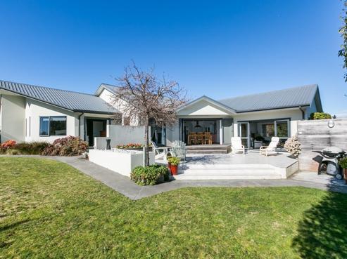 32 Hikanui Drive, Havelock North