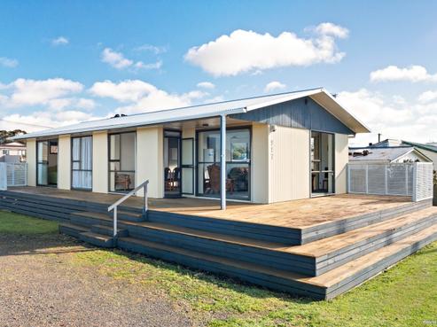 917 East Coast Road, Kaiaua