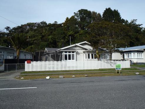 11 Lydia Street, Greymouth