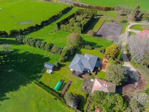 1301 Main North Road, Urenui