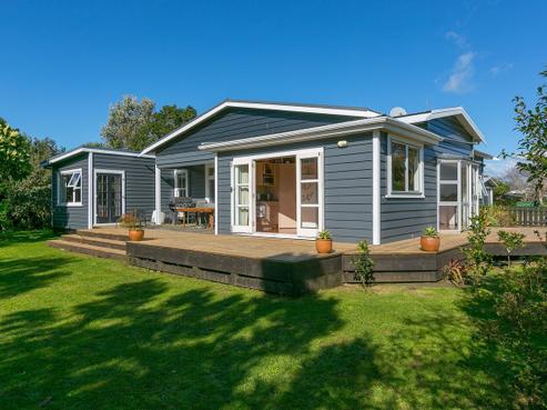 391 Wortley Road, Inglewood