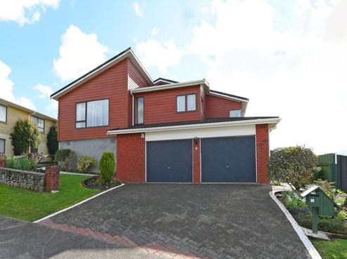 9 Tapestry Grove, Silverstream