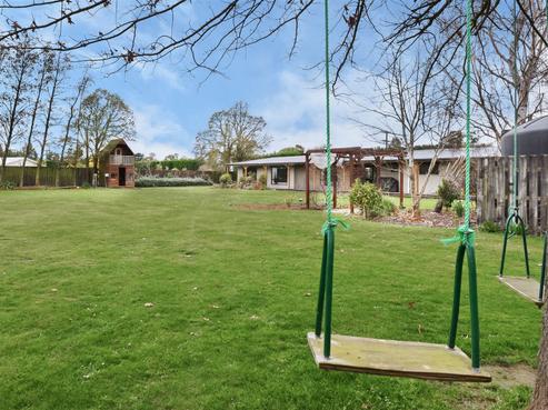 428 Two Chain Road, Burnham