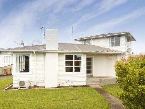 11 Kaituna Street, Milson