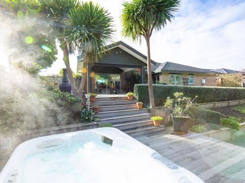 20 Fairway Oaks Drive, Waikanae Beach