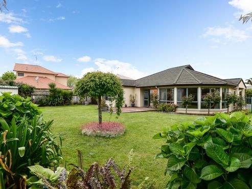 12 Ballantrae Place, Huntington