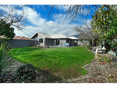 12 Saint James Avenue, Richmond
