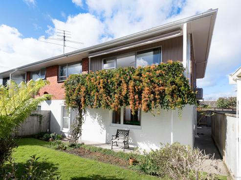 2/89 Rawhiti Road, One Tree Hill
