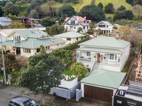 84 Victoria Road, Devonport