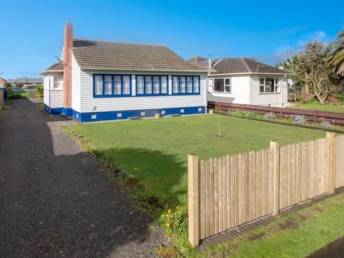 50 Dixon Avenue, Hawera