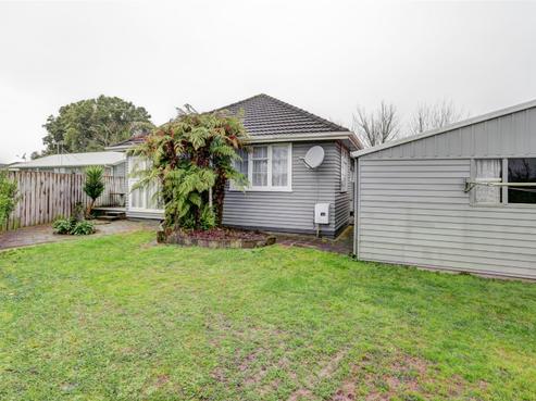 8 Willis Street, Bader